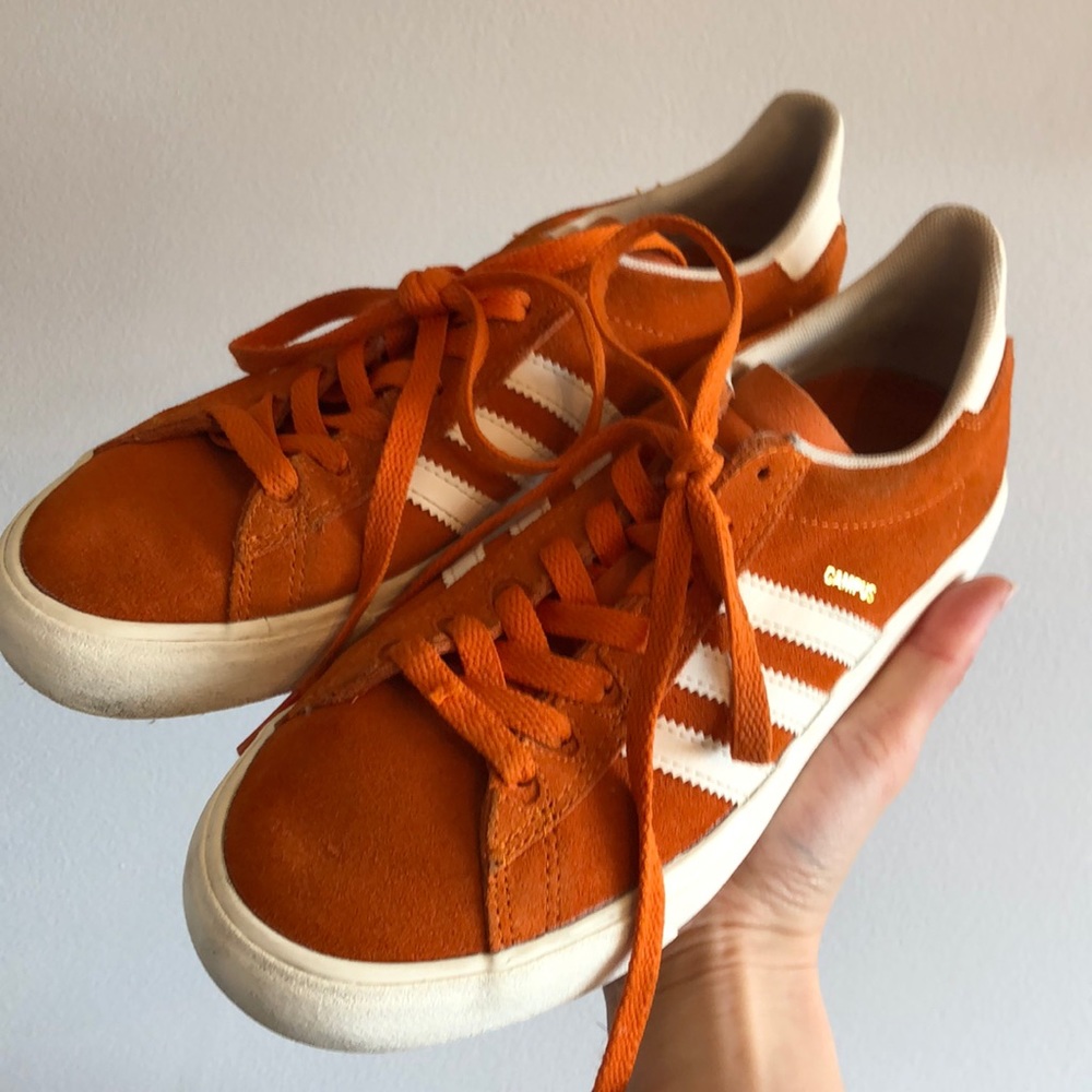 Adidas campus tennis shoe